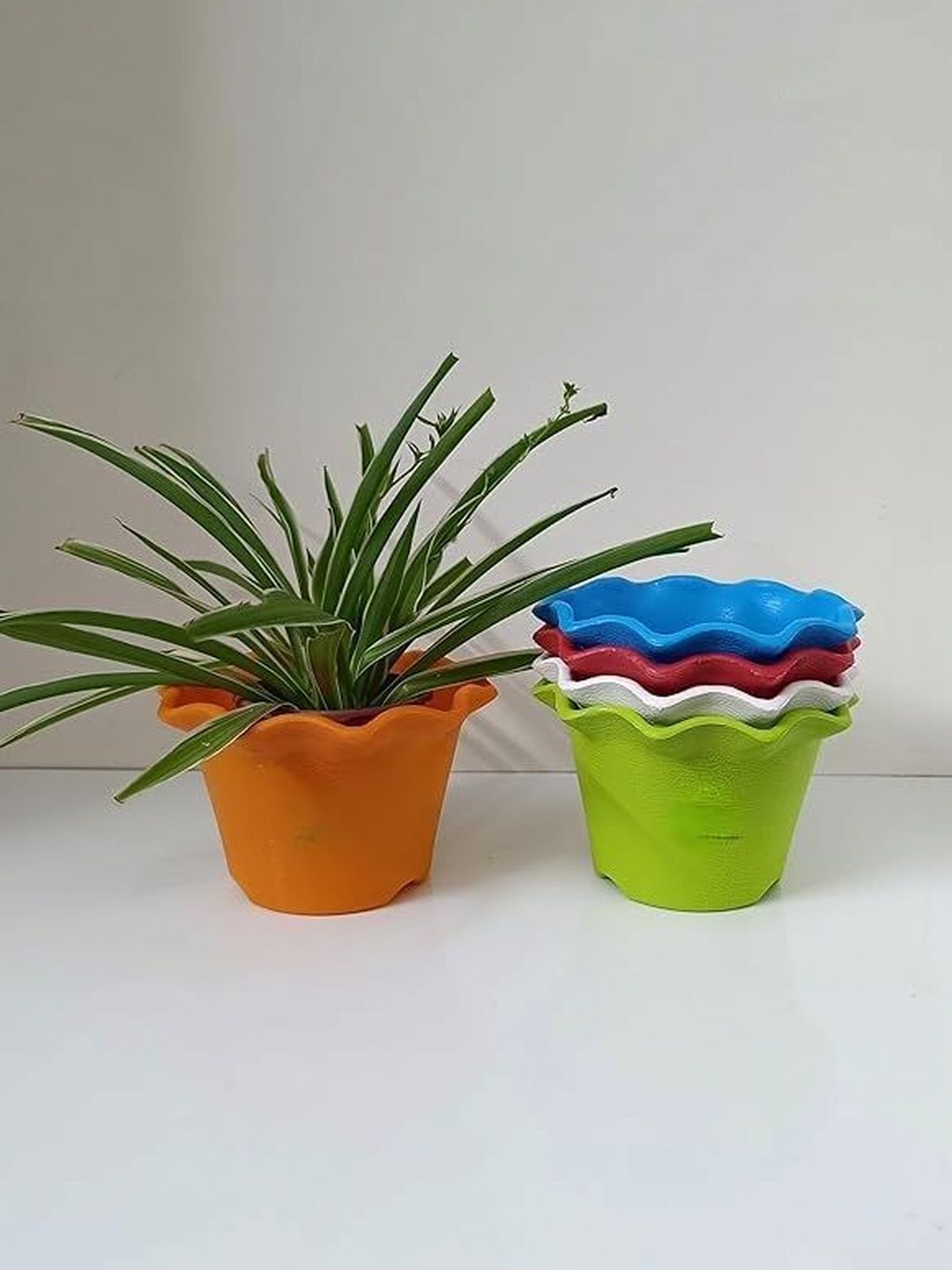 BLUEVISTA 5-Pcs Yellow & Red Textured Pot Planters