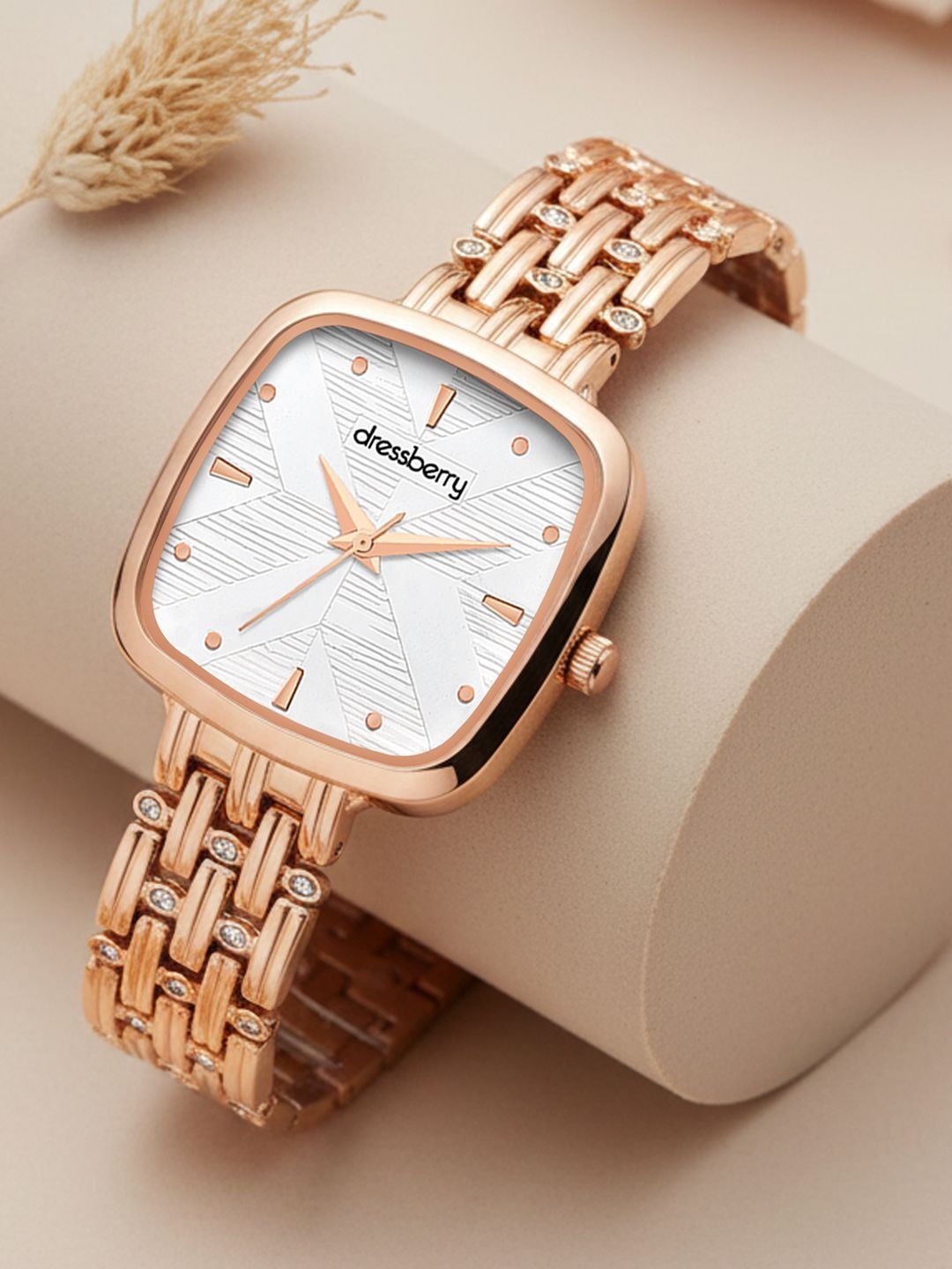 DressBerry Women Dial & Bracelet Style Straps Analogue Watch HOBDB-008-SL