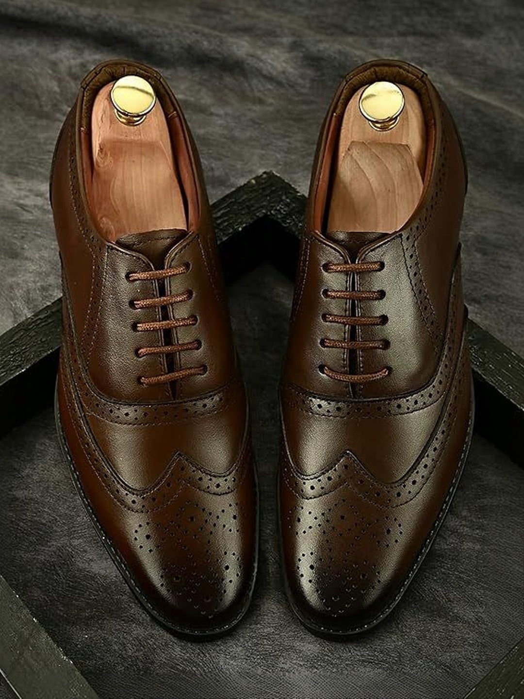 HERE&NOW Men Textured Round Toe Lace-Ups Brogues Formal Shoes