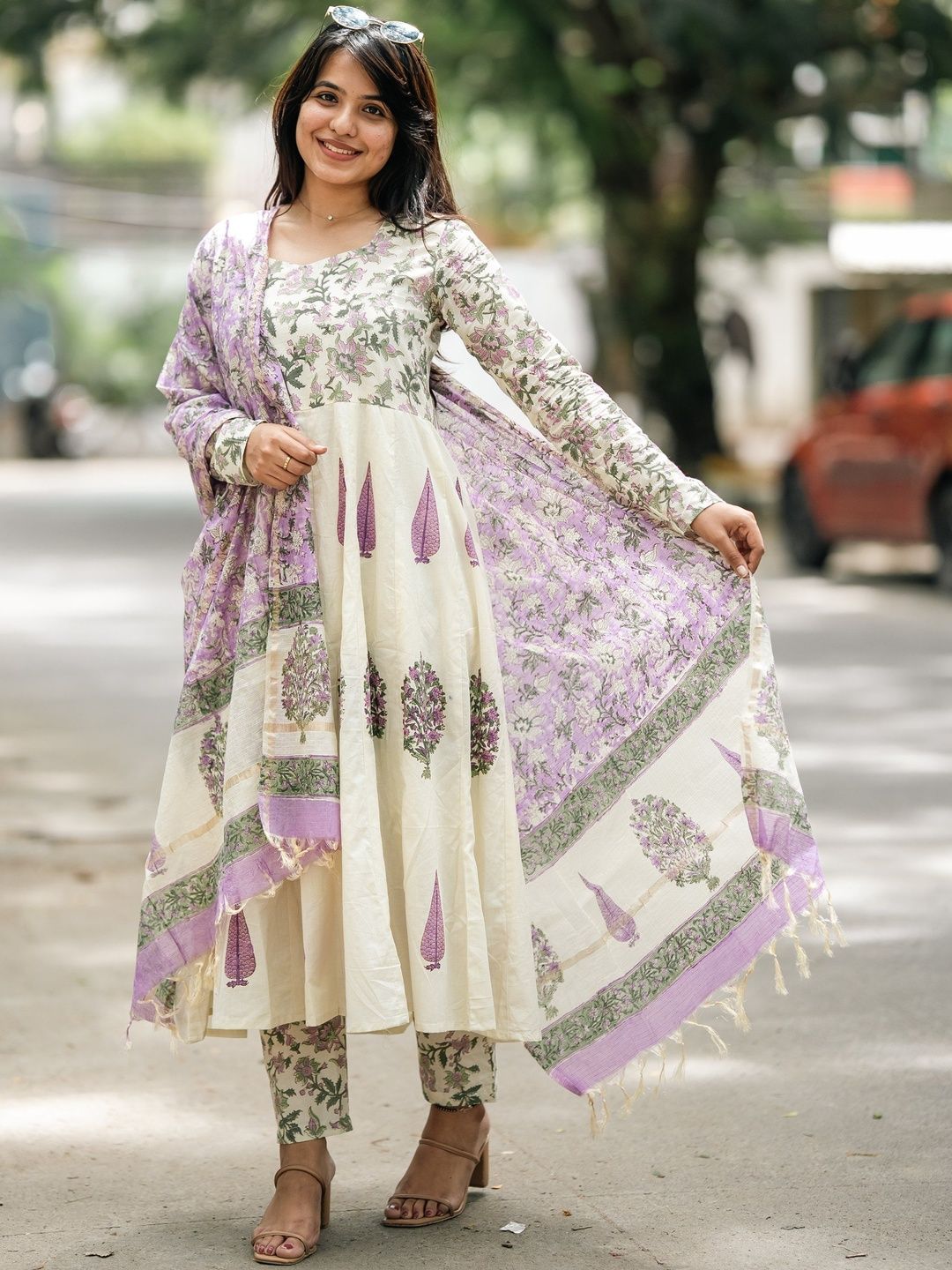 Dholkee Women Floral Printed Panelled Pure Cotton Kurta with Trousers & With Dupatta