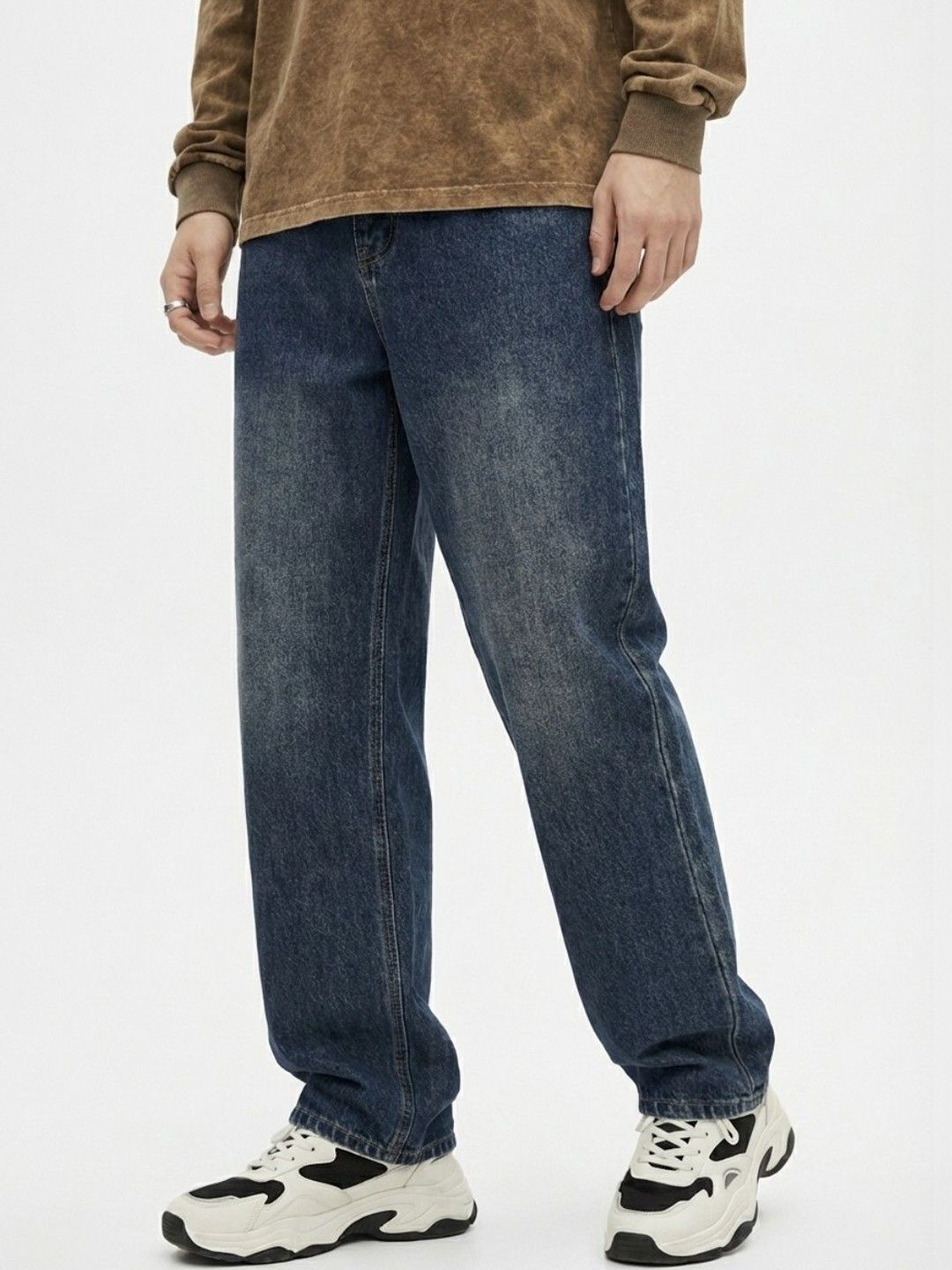 glitchez Men Relaxed Fit Mid-Rise Light Fade Jeans