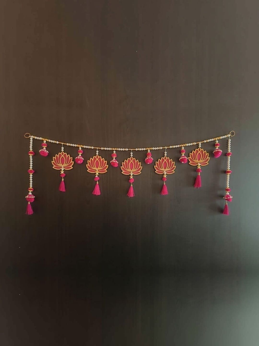 Nutts Pink Self Design Toran