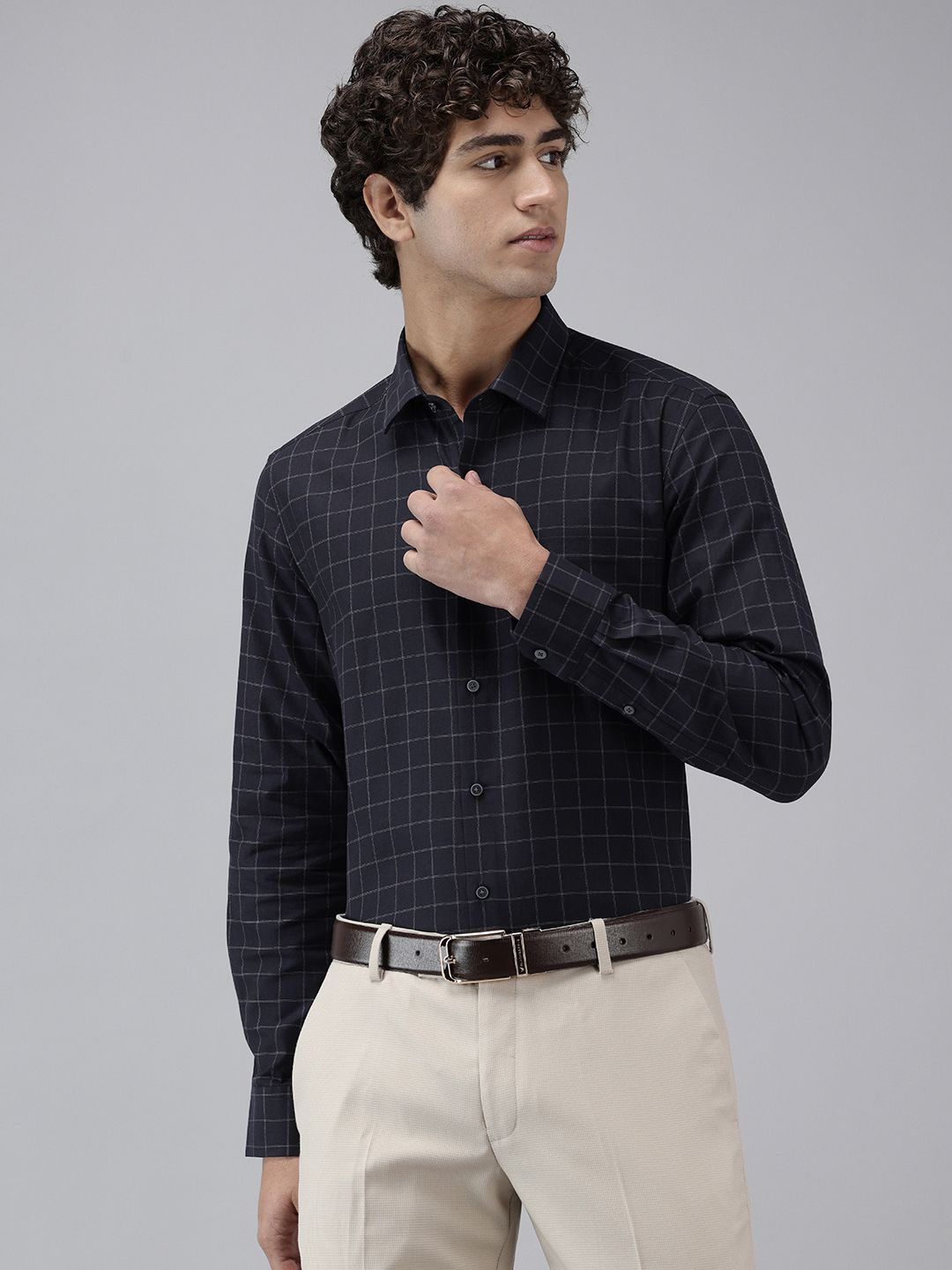 Arrow Manhattan Slim Fit Checked Pure Cotton Formal Shirt