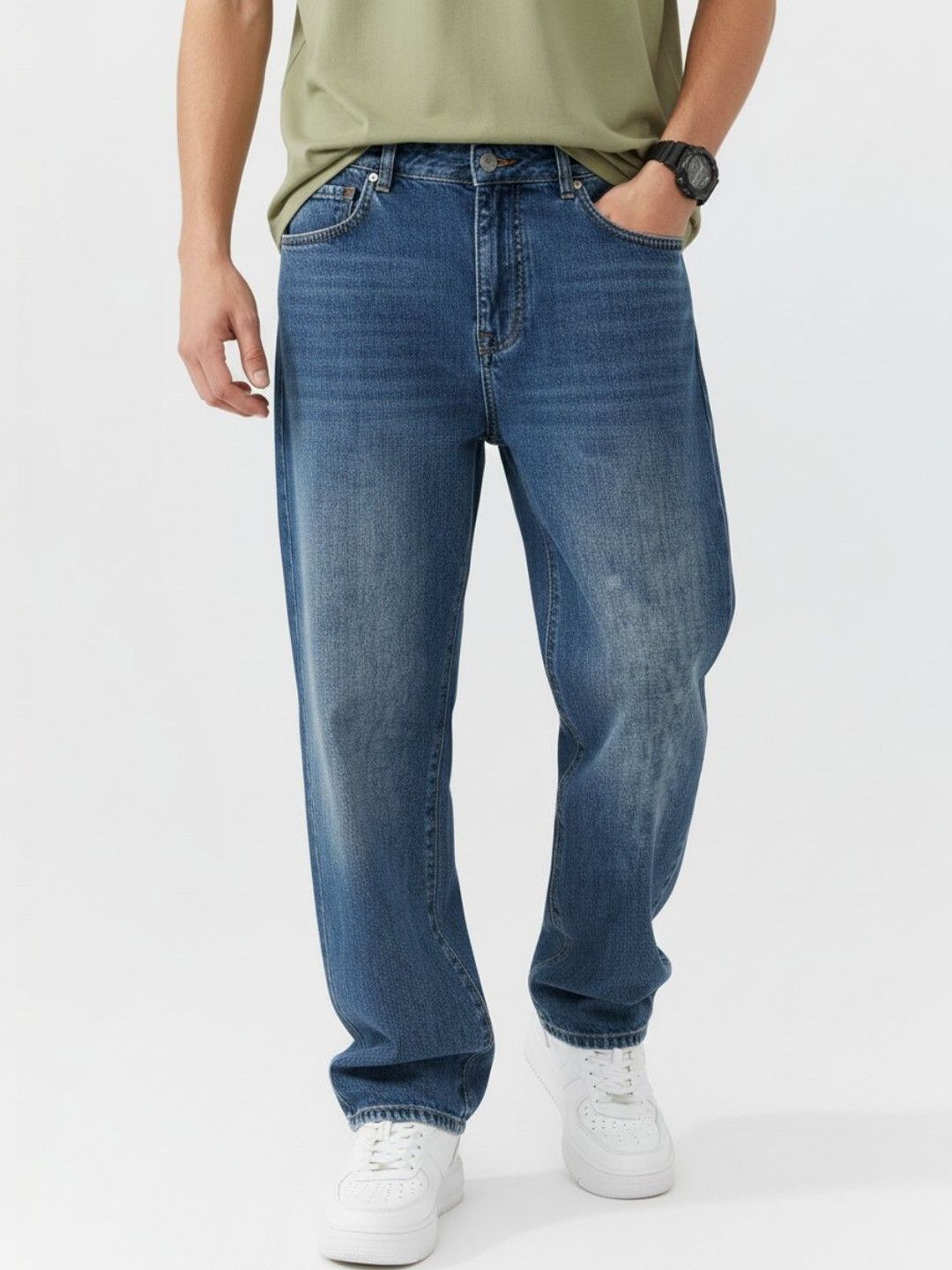 glitchez Men Relaxed Fit Mid-Rise Light Fade Jeans