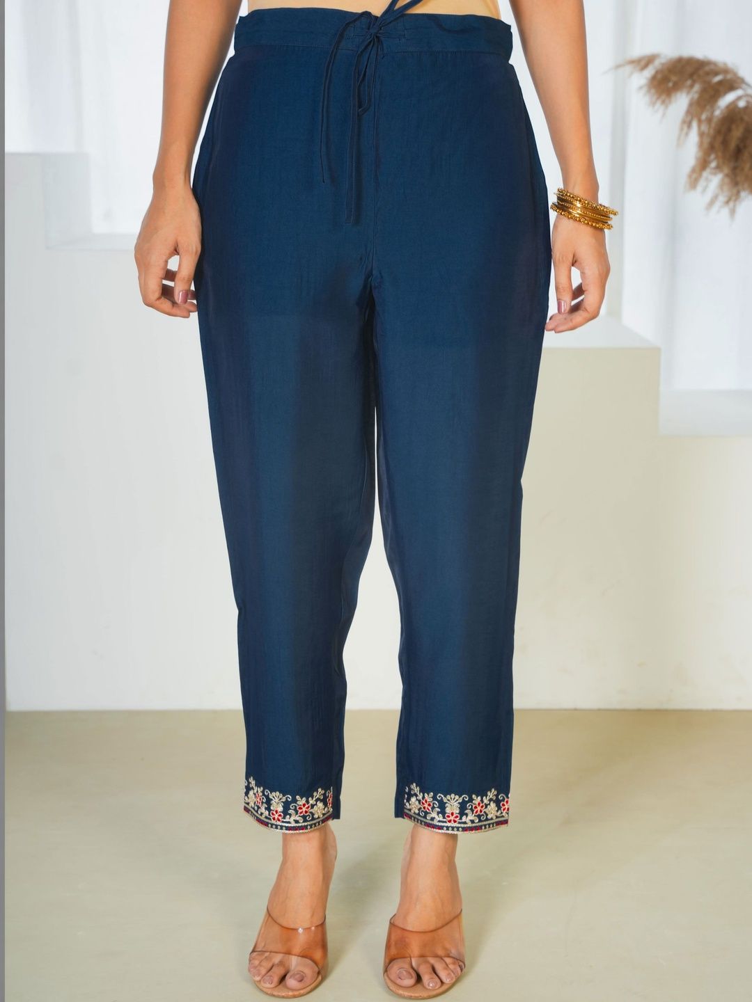 Aramya Women Ethnic Motifs Embroidered Ethnic Palazzos