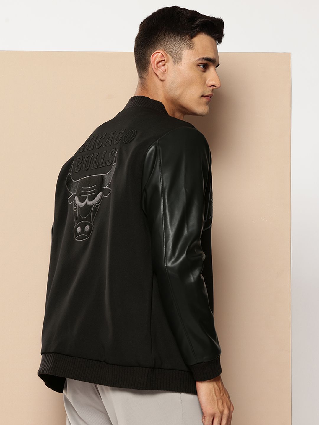 NBA Chicago Bulls Applique Detail Mandarin Collar Bomber Jacket
