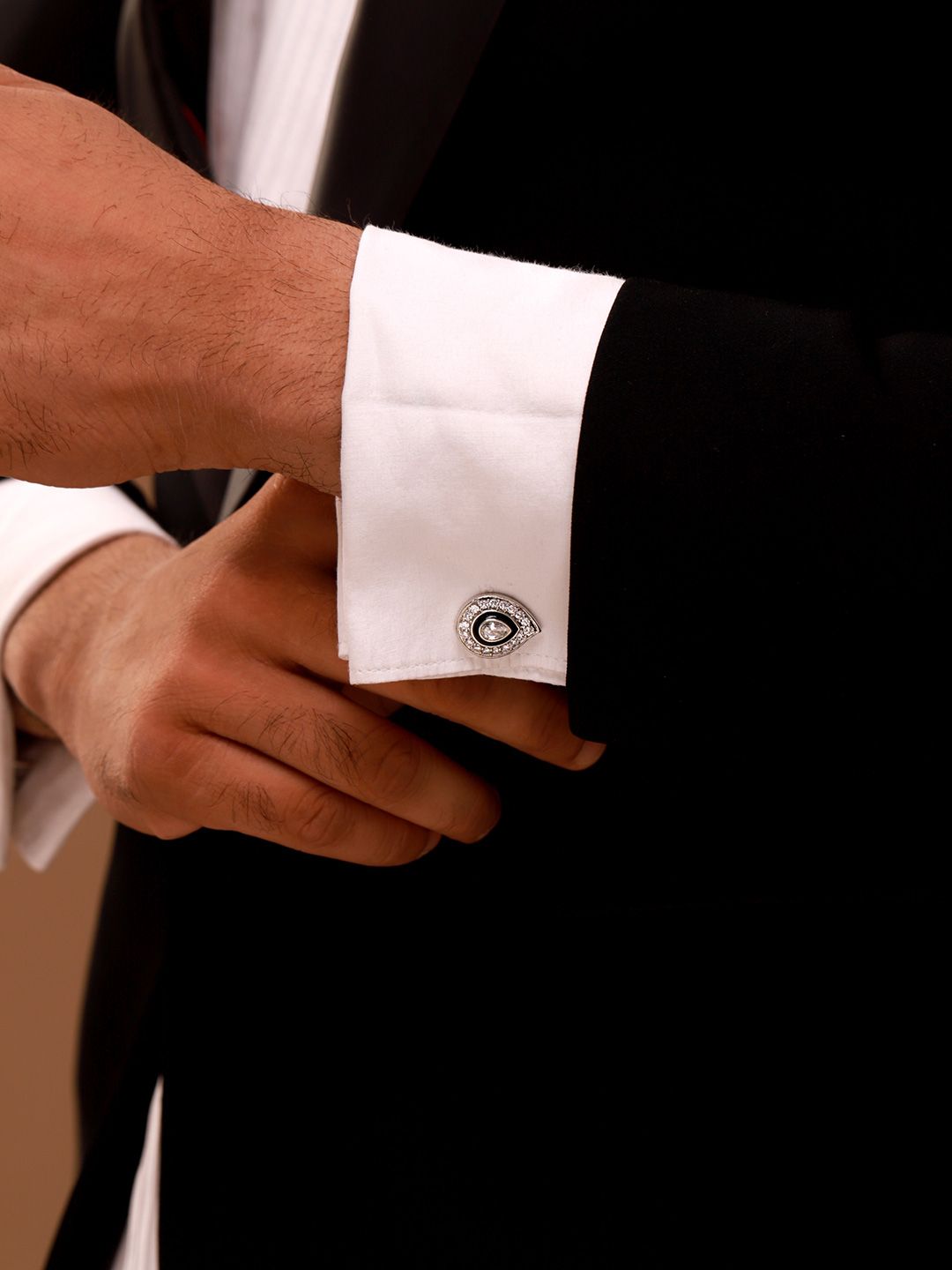 Voylla Contemporary Cufflink
