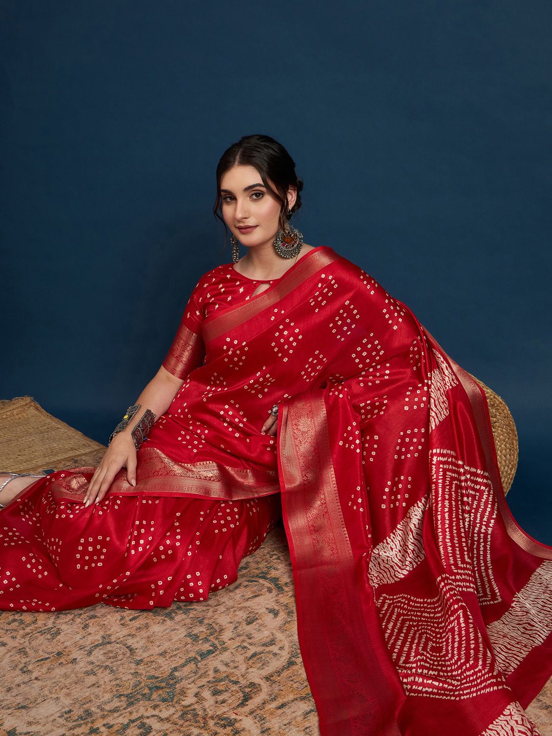 Sangria Printed Woven Design Border Saree with Blouse Piece