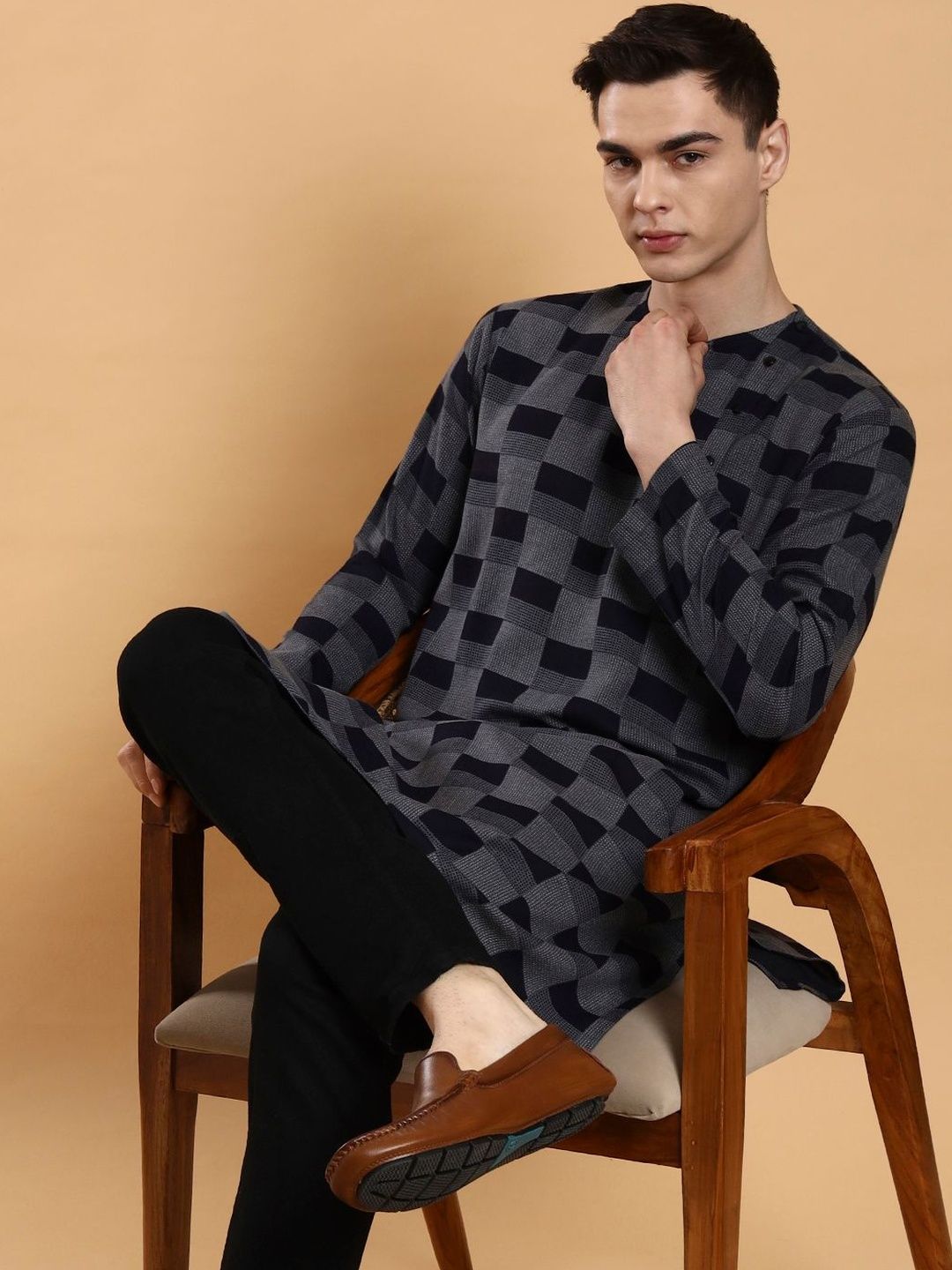 House of Pataudi Checked Above Knee Straight Kurta