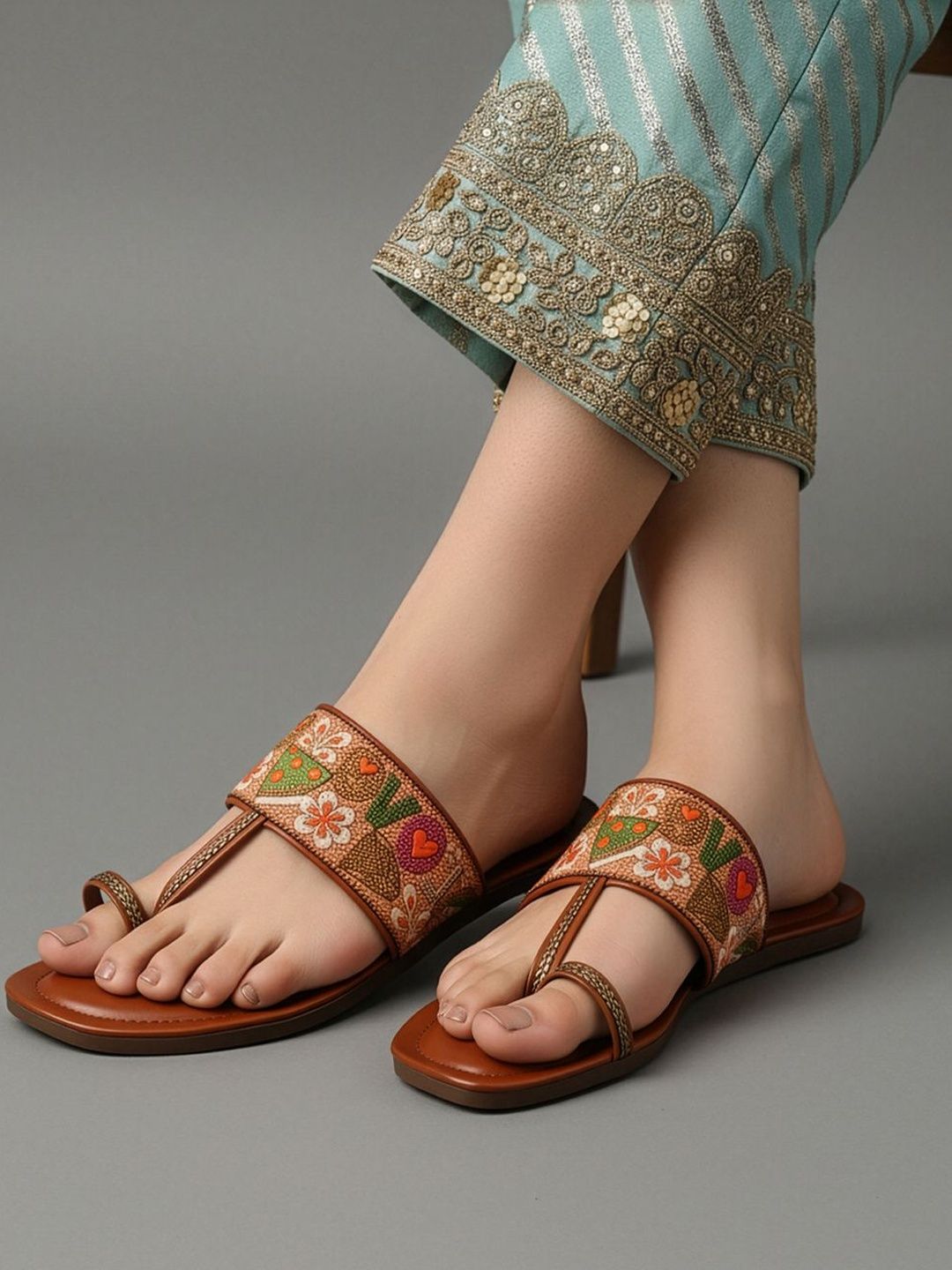 Anouk Women Ethnic T-Strap Flats