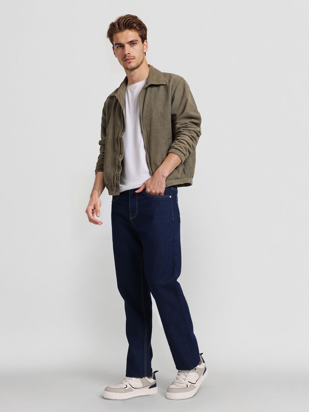 Style Quotient Men Smart Straight Fit Mid-Rise Stretchable Jeans