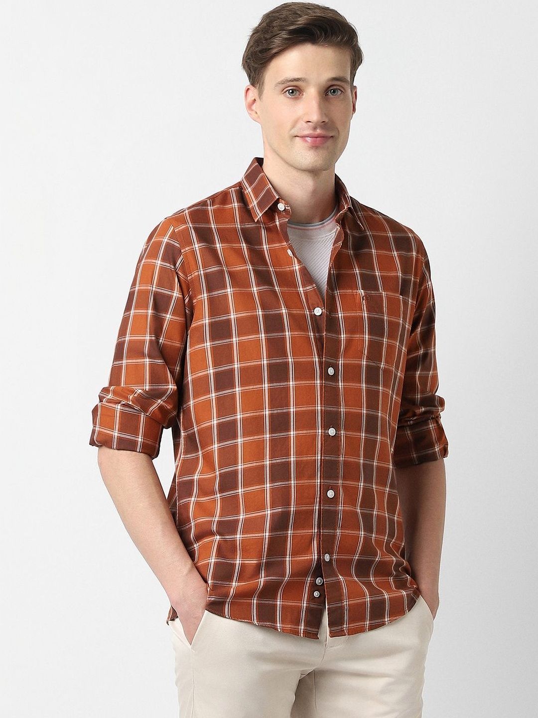 Peter England Casuals Men Slim Fit Checked Casual Shirt