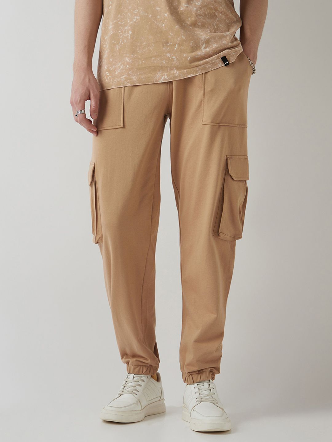 Bewakoof AIR Men Ginger Root Brown Oversized Cargo Joggers