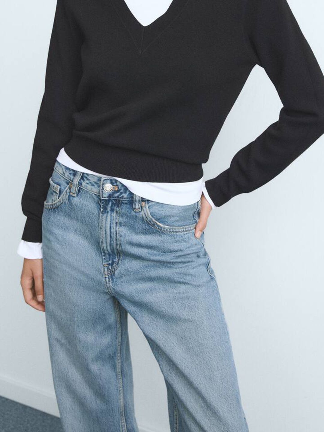 Mid-Rise Pure Cotton Straight Fit Light Fade Jeans