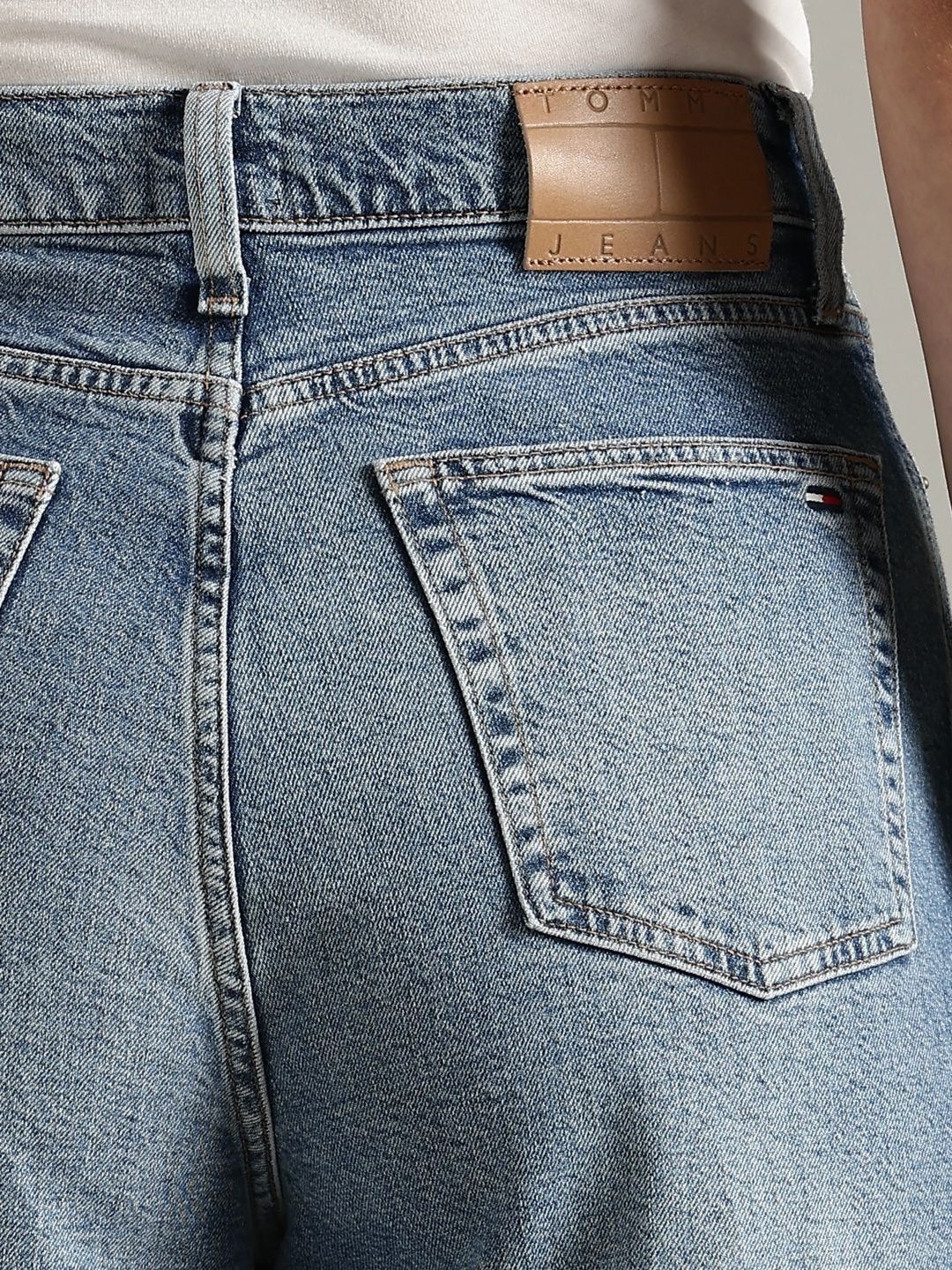 Relaxed Fit Mid-Rise Light Fade Jeans