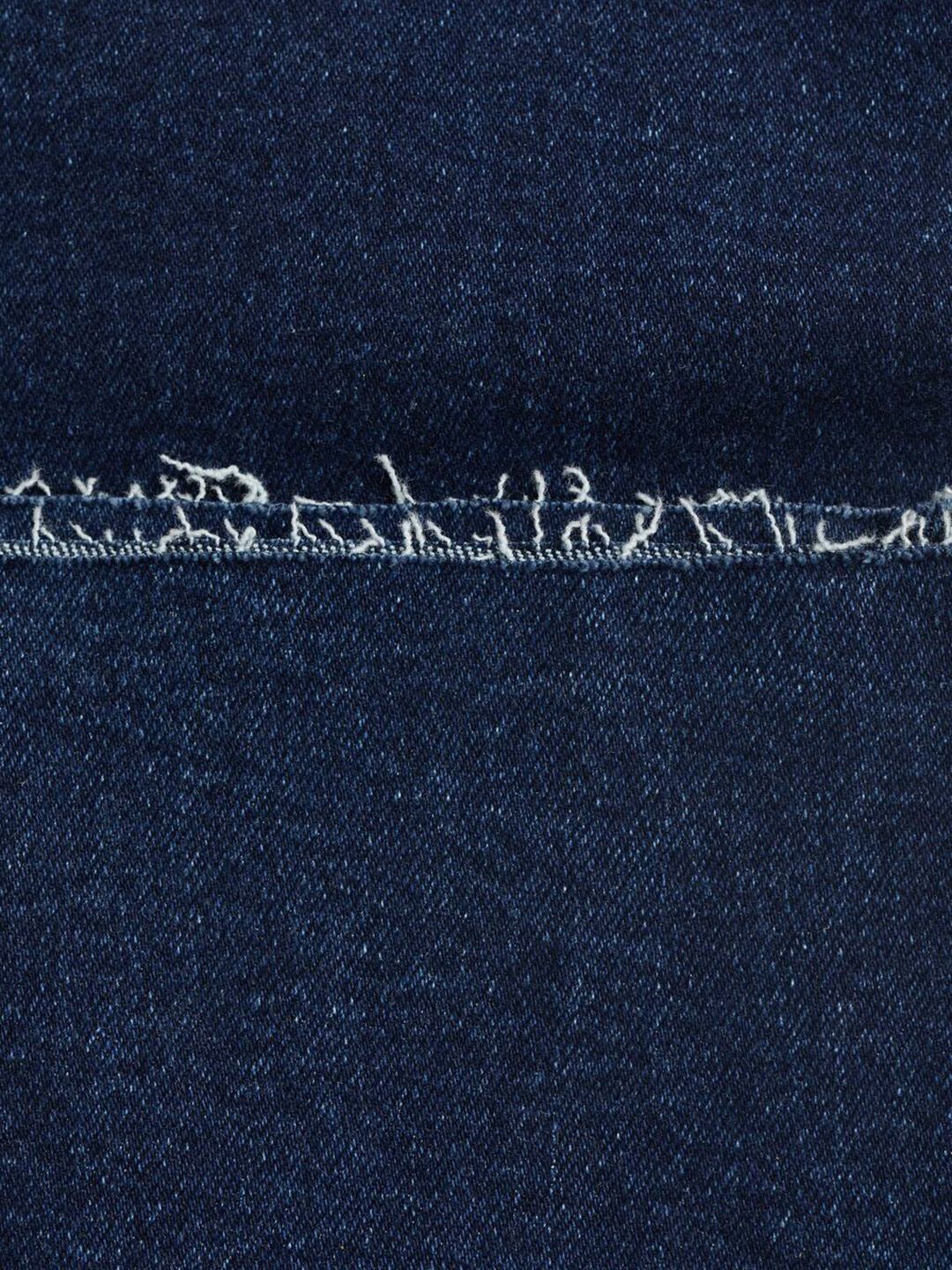 Mid-Rise Cropped Straight Fit Stretchable Jeans with Frayed Hem