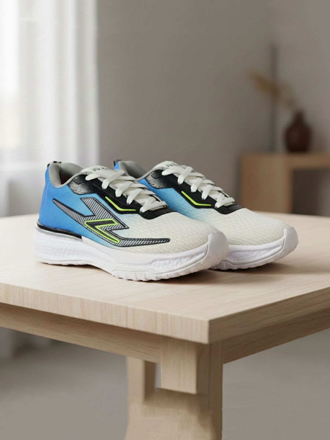 HikBi Men Mesh Running Non-Marking Shoes