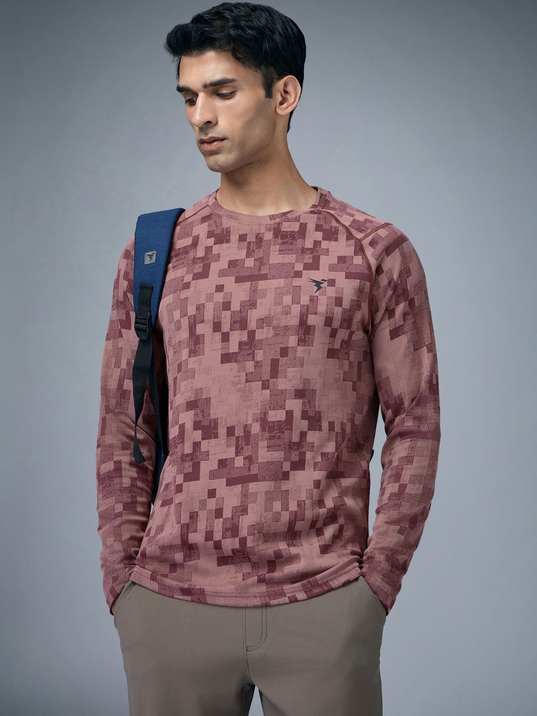 Technosport Men Printed Antimicrobial Slim Fit T-shirt