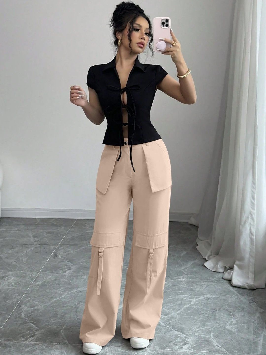 GENZILOOKS Women High-Rise Cargos Trousers