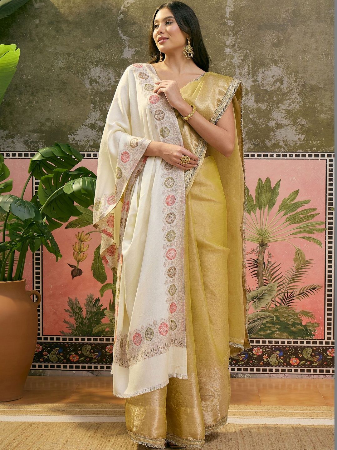 Sangria Pashmina Ethnic White Border Shawl