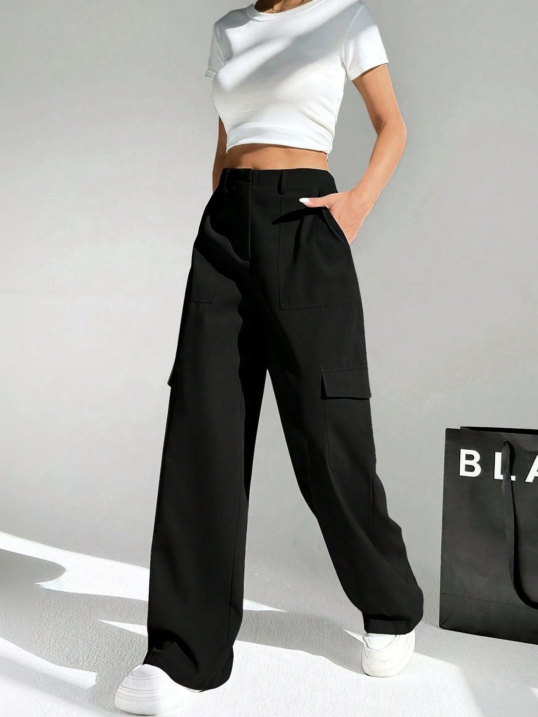 GENZILOOKS Women High-Rise Easy Wash Pleated Trousers