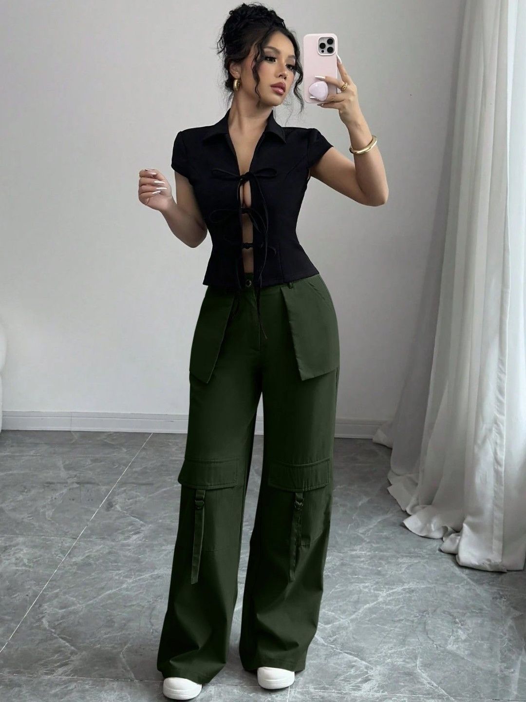 GENZILOOKS Women High-Rise Cargos Trousers