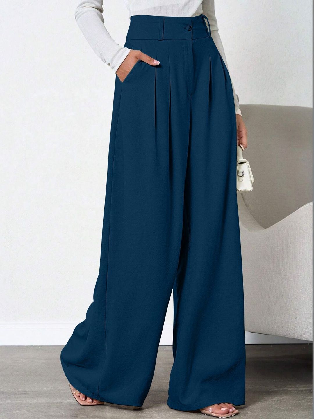 GENZILOOKS Women High-Rise Pleated Trousers