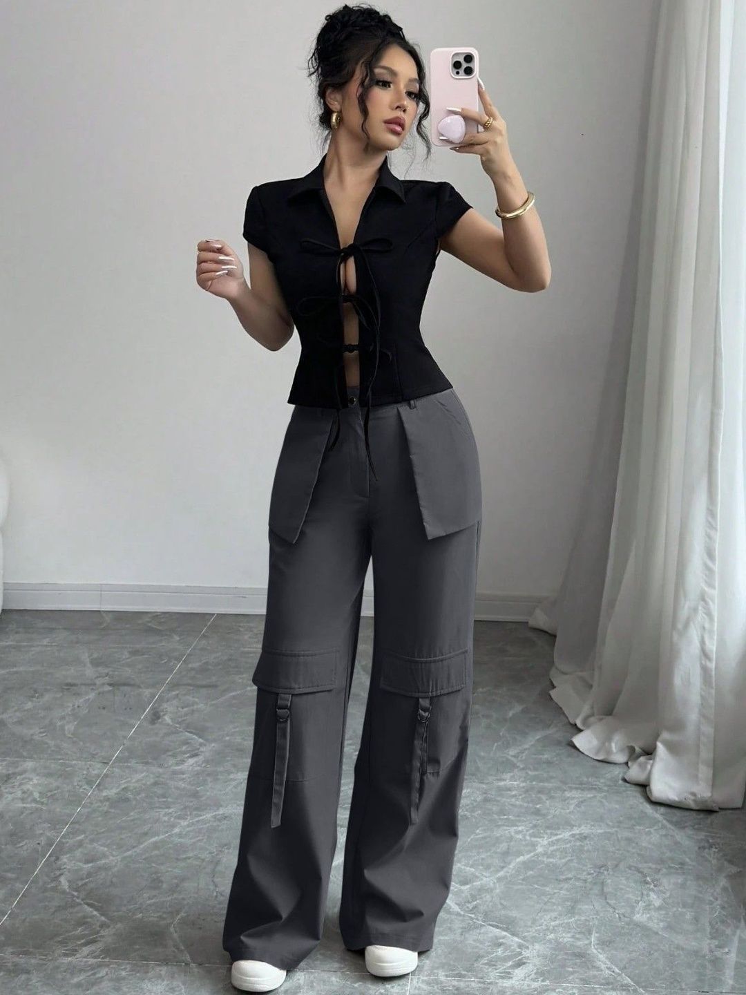 GENZILOOKS Women High-Rise Cargos Trousers