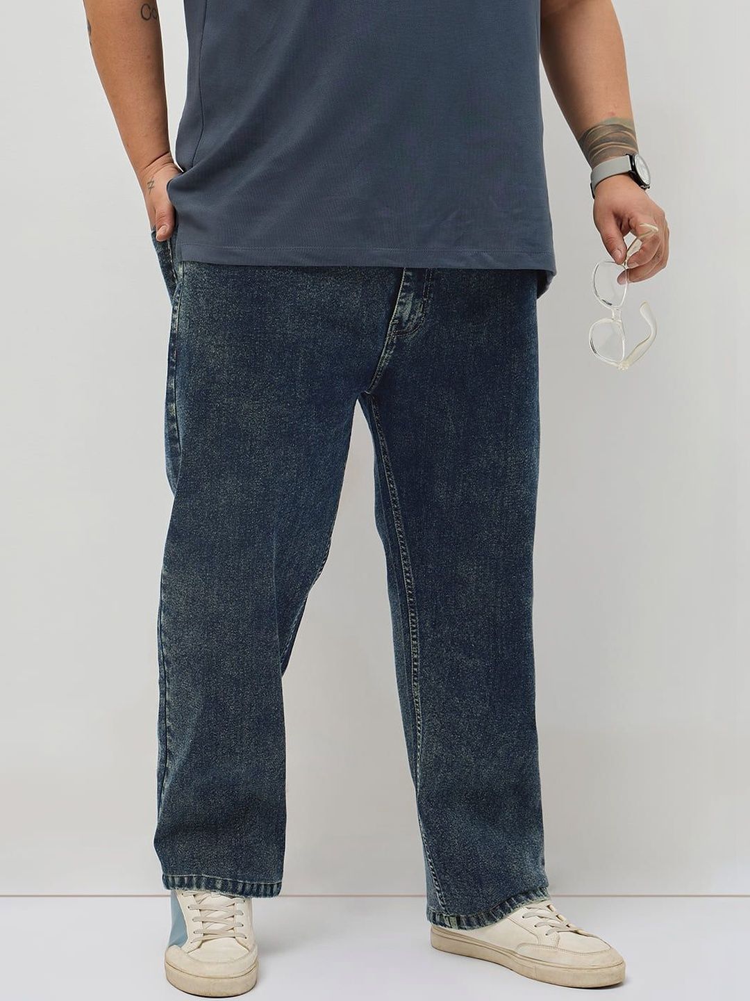 Urbano Plus Men Regular Fit Mid-Rise Heavy Fade Stretchable Jeans