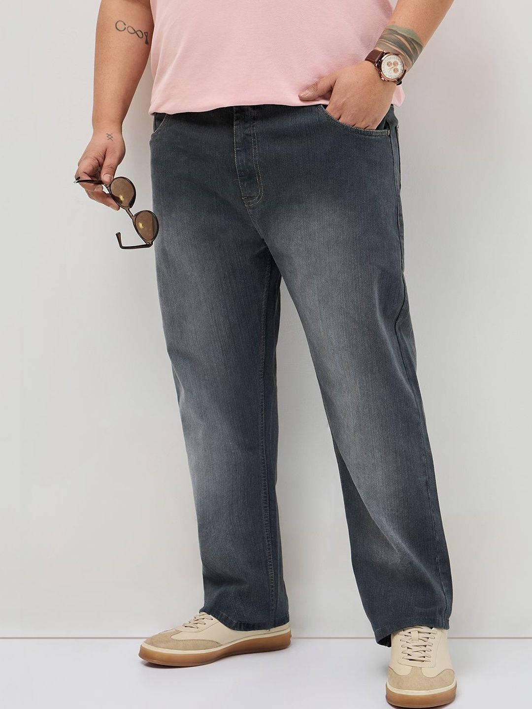 Urbano Plus Men's Dark Grey Straight Fit Washed Denim Jeans Stretchable