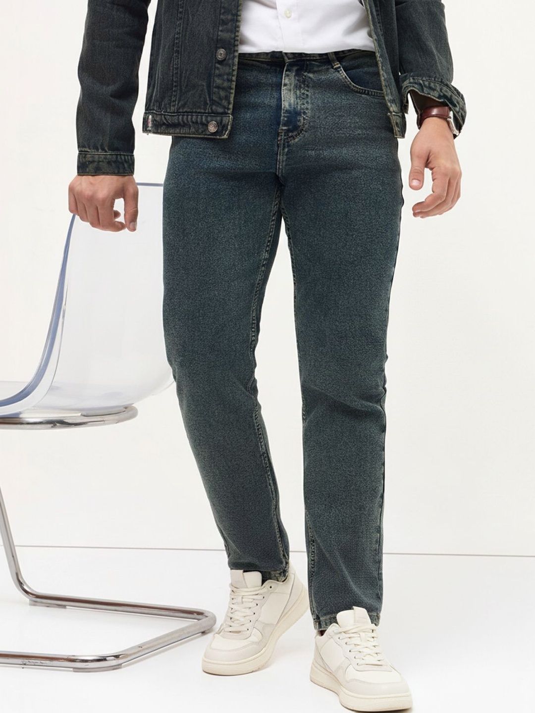 Urbano Fashion Men Regular Fit Mid-Rise Heavy Fade Stretchable Jeans