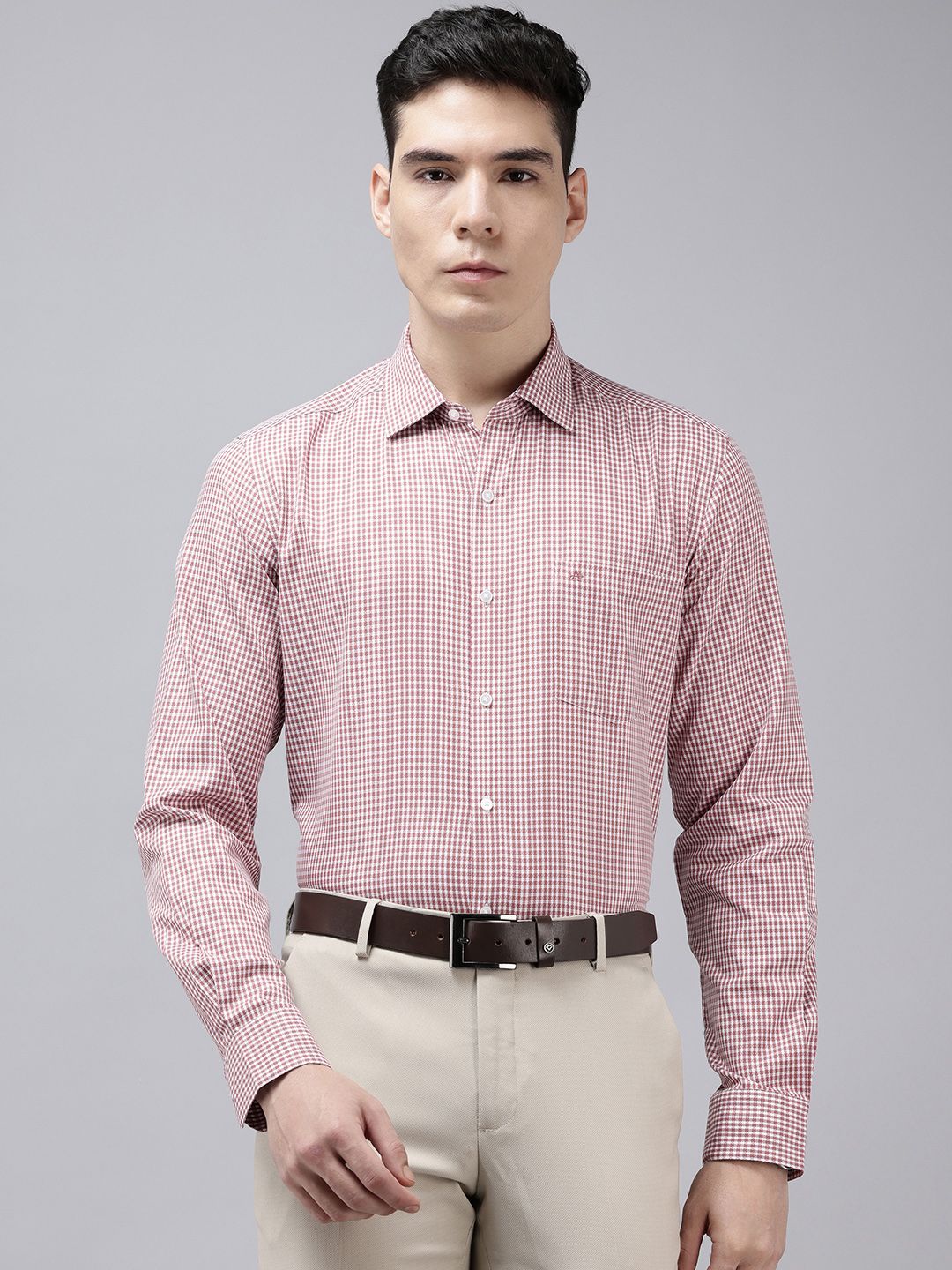 Arrow Arrow Pure Cotton Self Design Checked Manhattan Slim Fit Formal Shirt