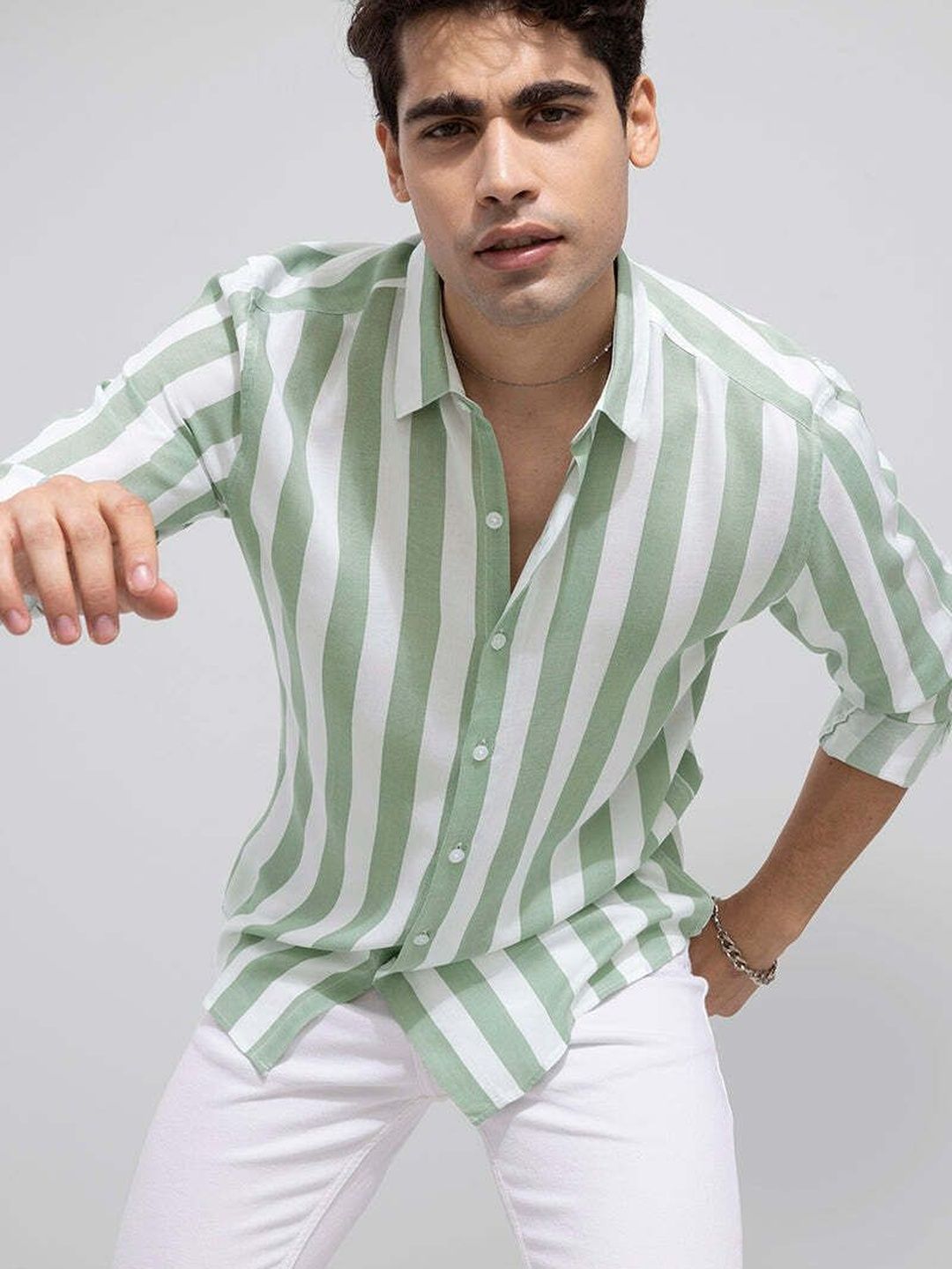 EIGHTEEN UP Men Classic Striped Casual Shirt