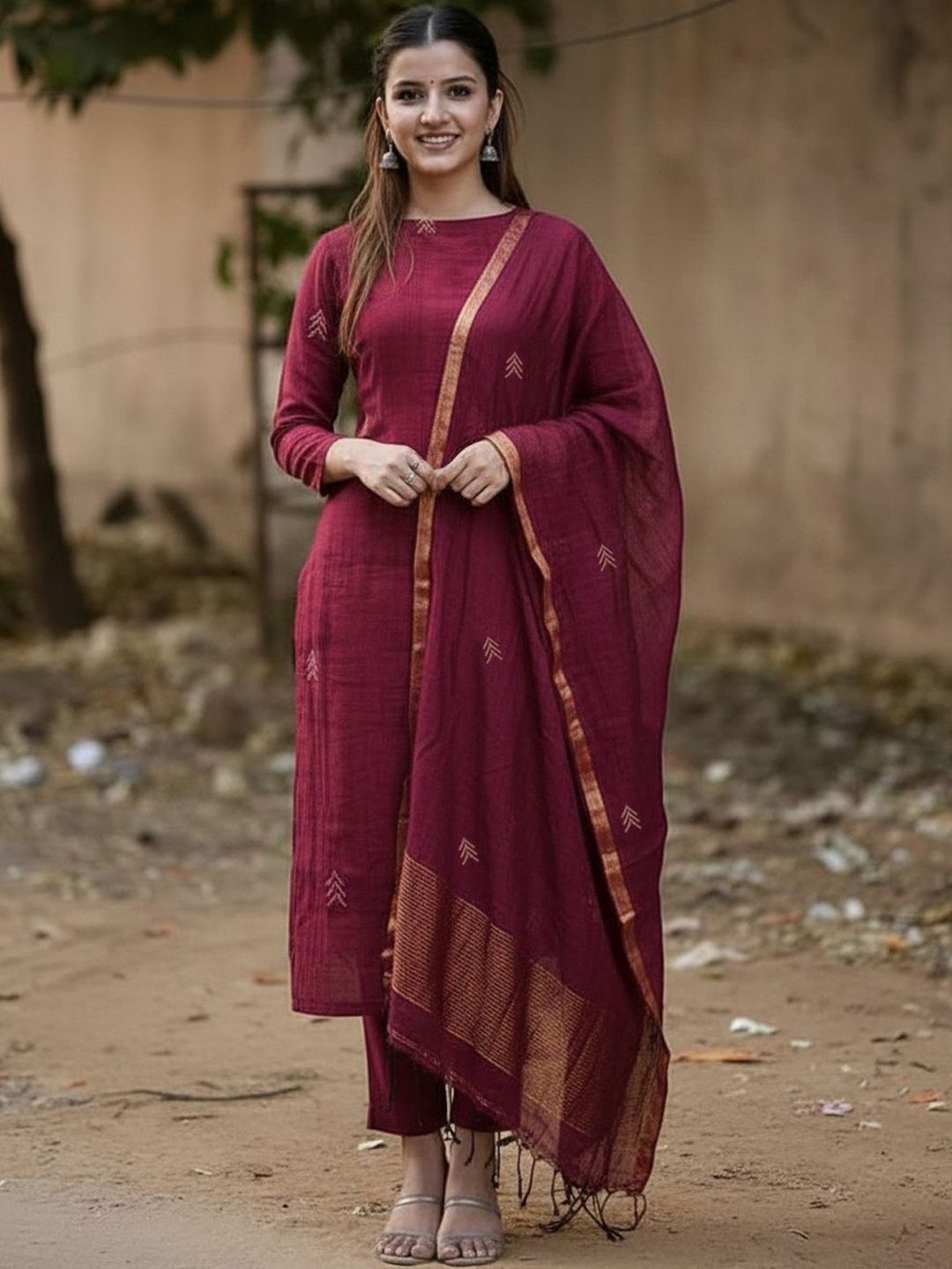 GoSriKi GoSriKi Women Ethnic Motifs Printed Regular Kurta with Trousers & With Dupatta