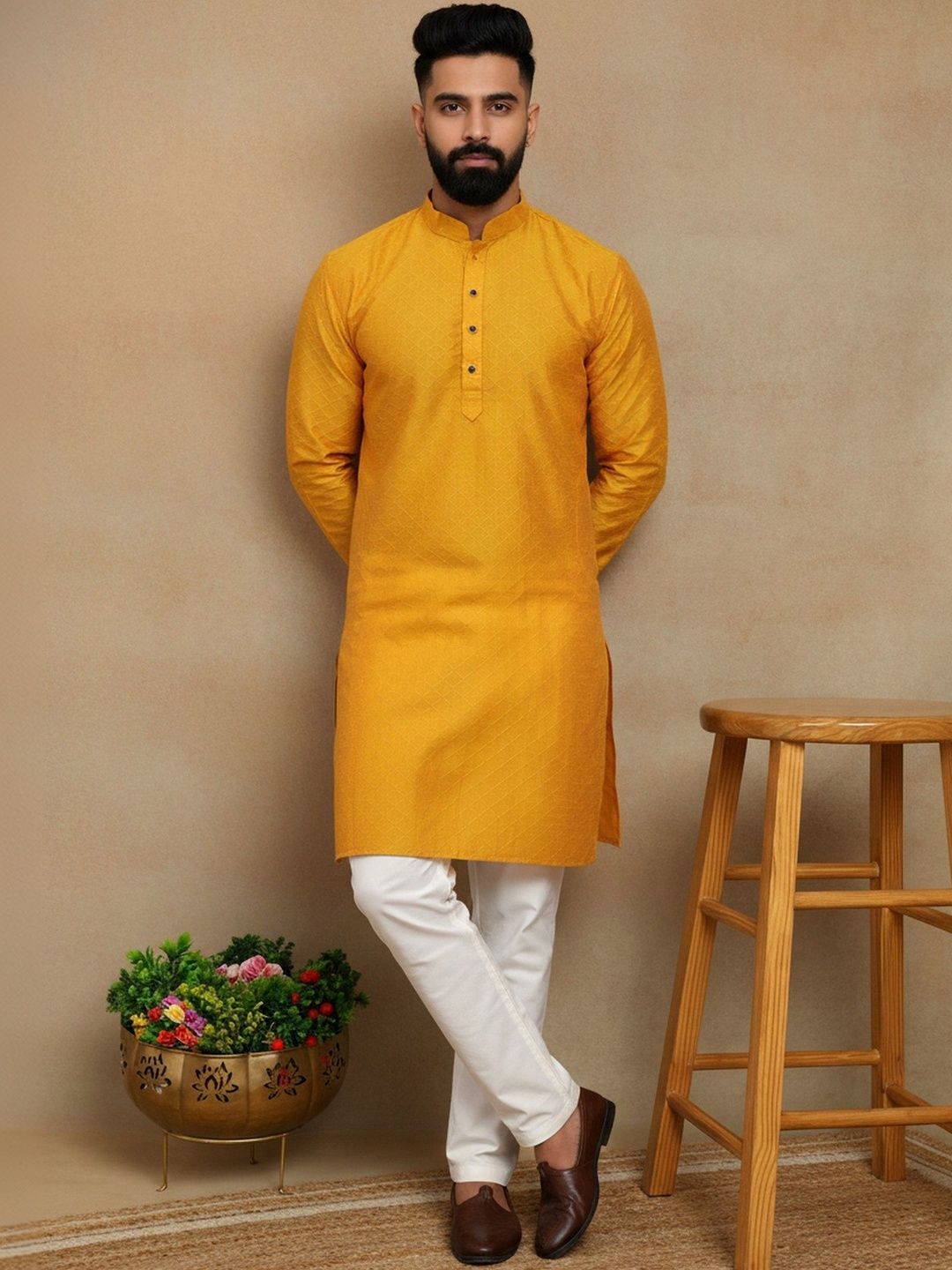 HERE&NOW Men Embroidered Thread Work Handloom Kurta