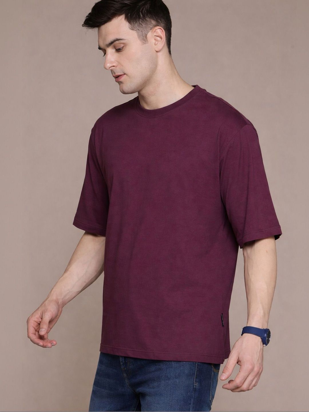 The Roadster Lifestyle Co Round Neck Oversized-Fit Tshirt