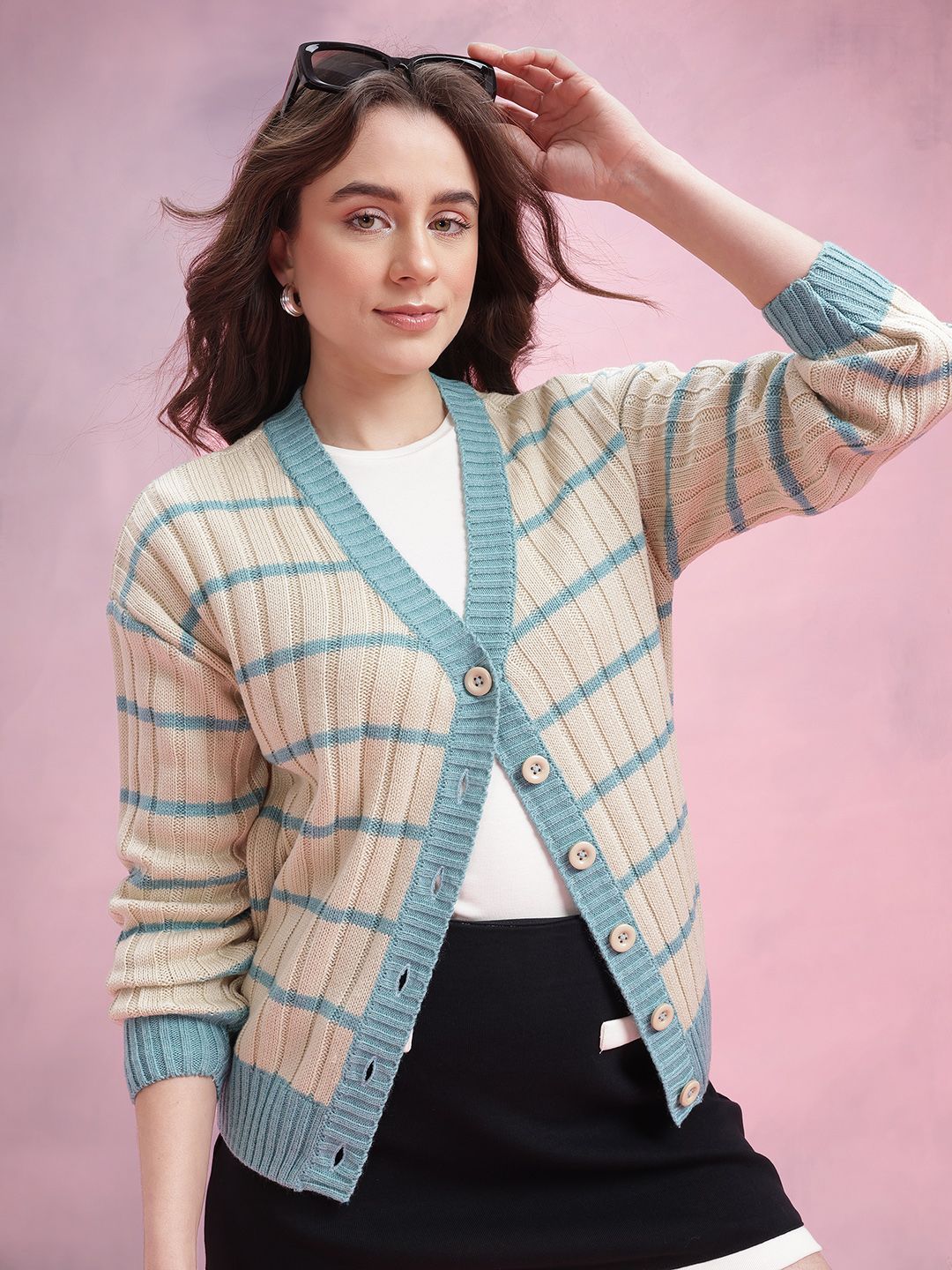 DressBerry Self-Striped Acrylic Cardigan