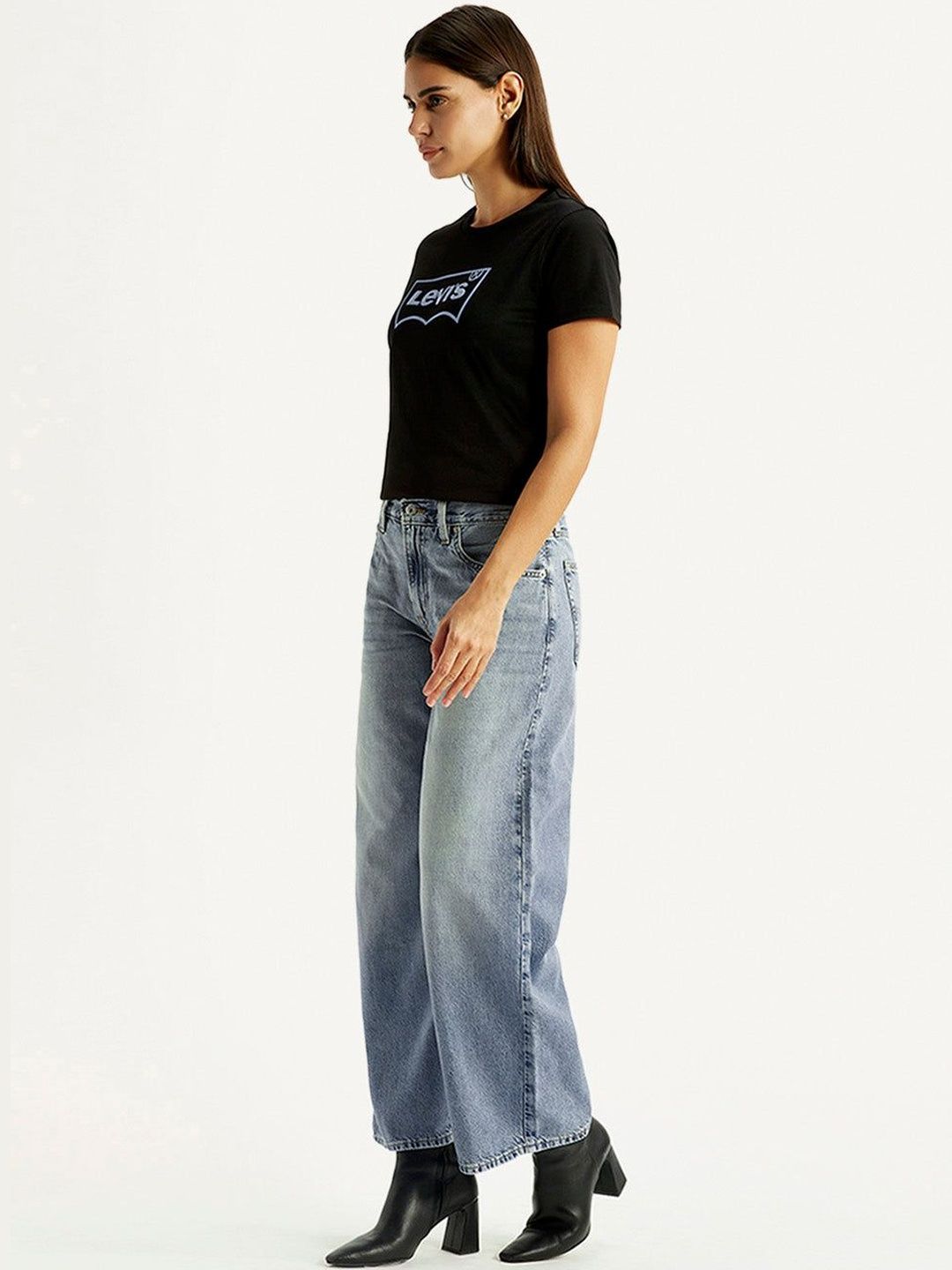 Mid Rise Loose Fit Light-Blue Jeans