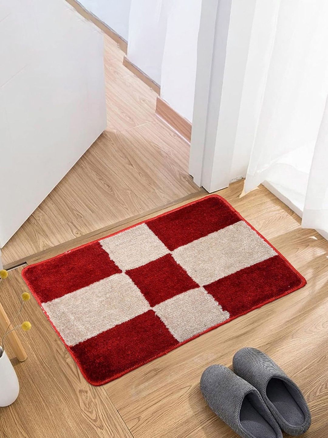 HOMESTIC Red & Cream-Colored Patterned Velvet Anti-Skid Rectangular Doormats