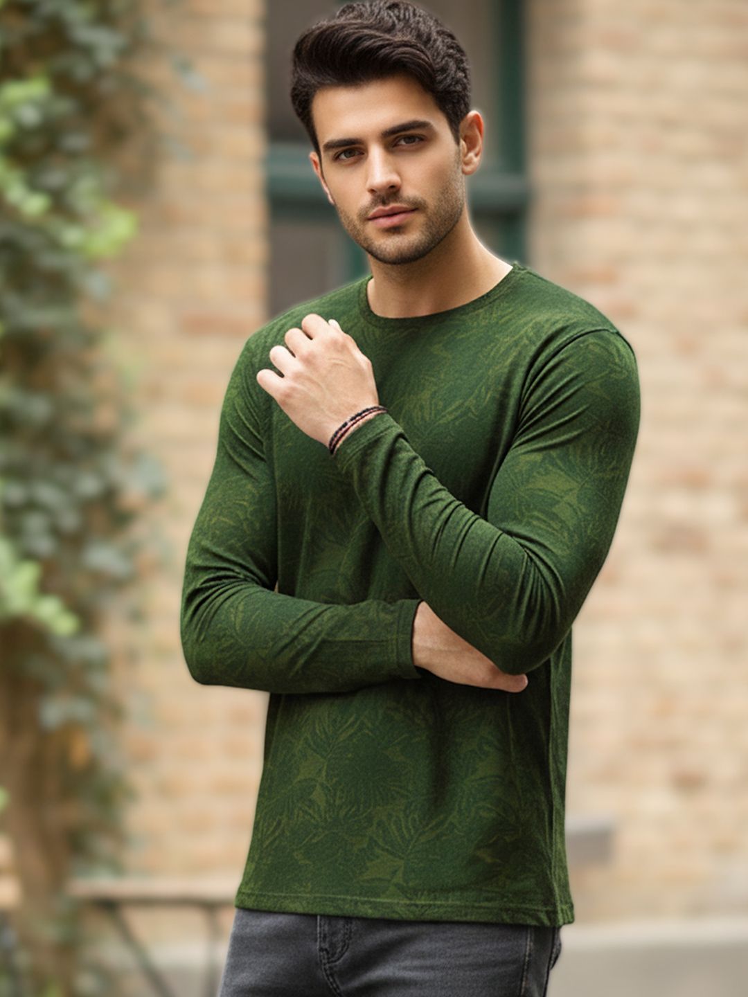 Urbano Fashion Men Olive Green Printed Tropical Slim Fit T-shirt