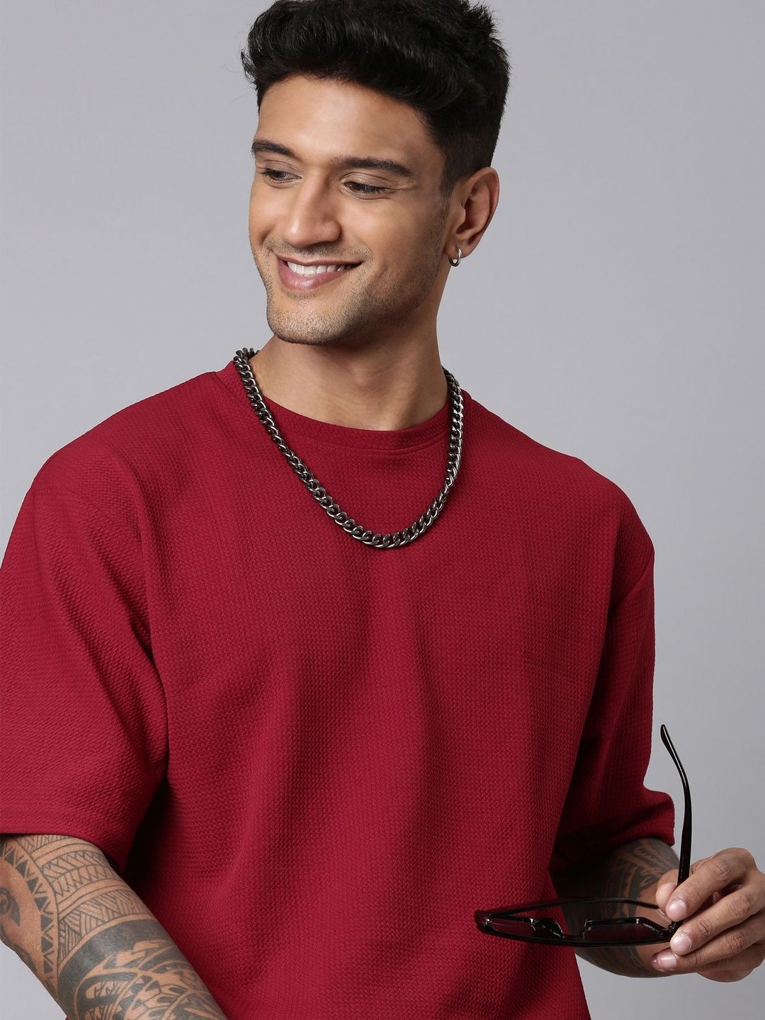 LEWEL Men Drop-Shoulder Sleeves Round Neck T-shirt
