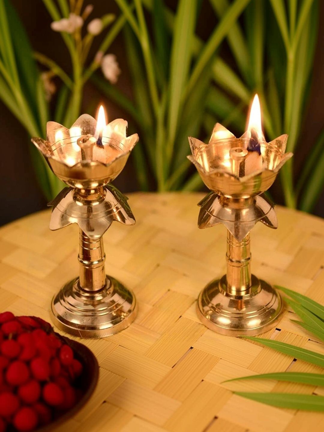Heaven Decor Brass Lotus Flower 2-Pcs Diyas