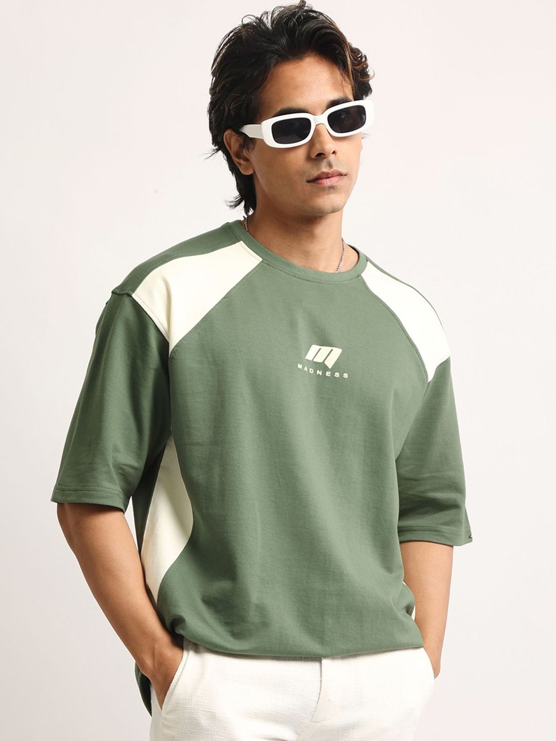 Maniac Men Brand Logo Colourblocked T-shirt
