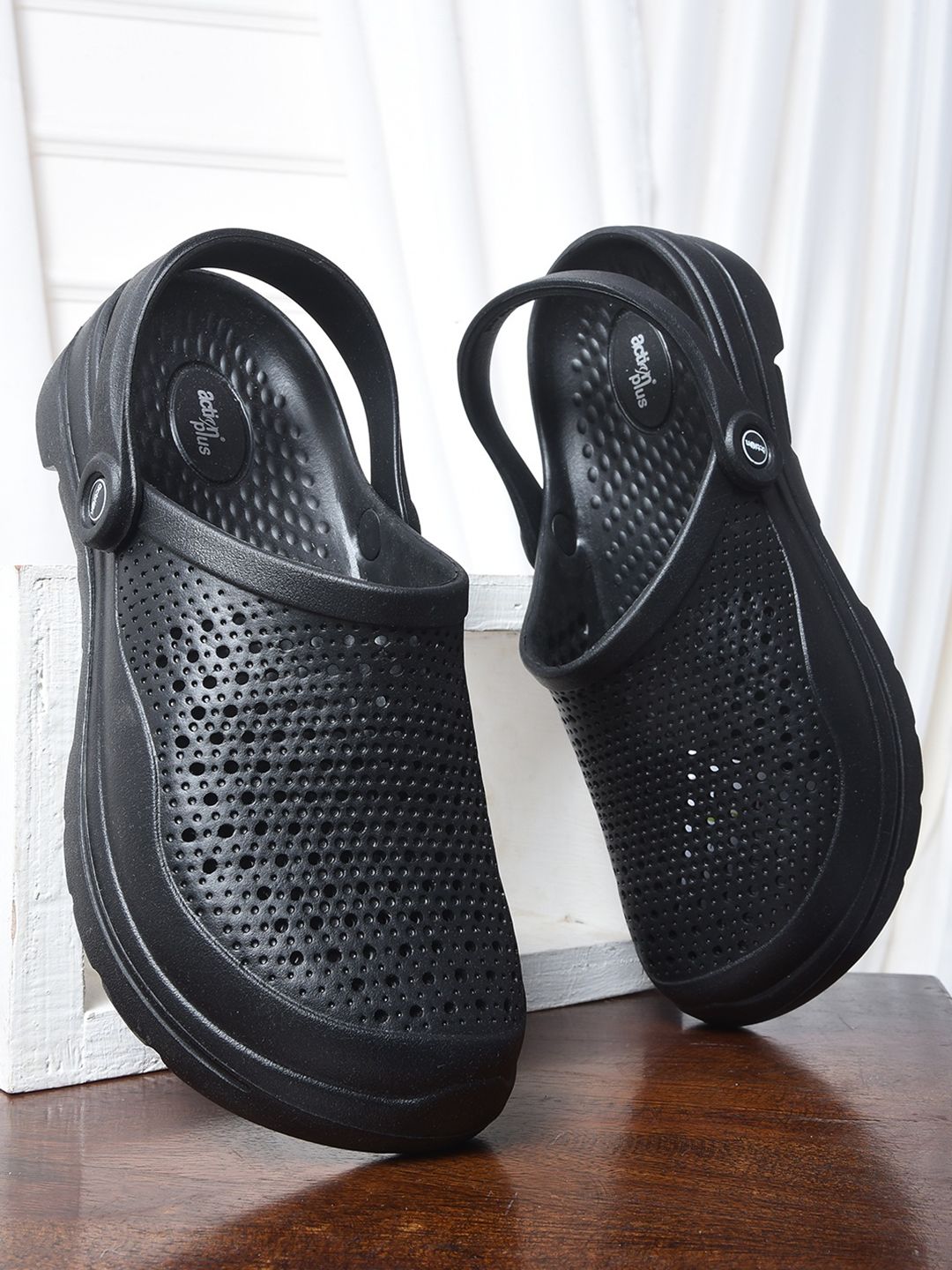 Action Plus Men Clogs
