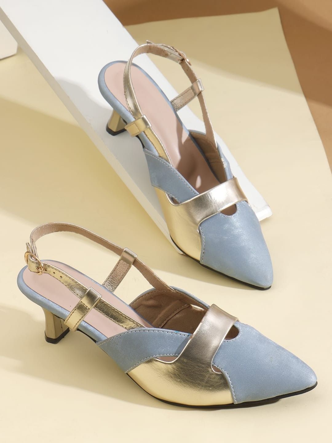 DRAG THE DEALS DRAG THE DEALS Women PU Shoe-Style Sandals