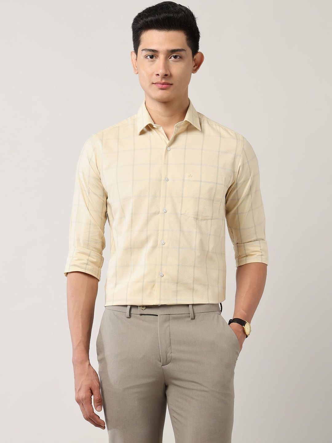 Arrow Men Slim Fit Checked Casual Shirt