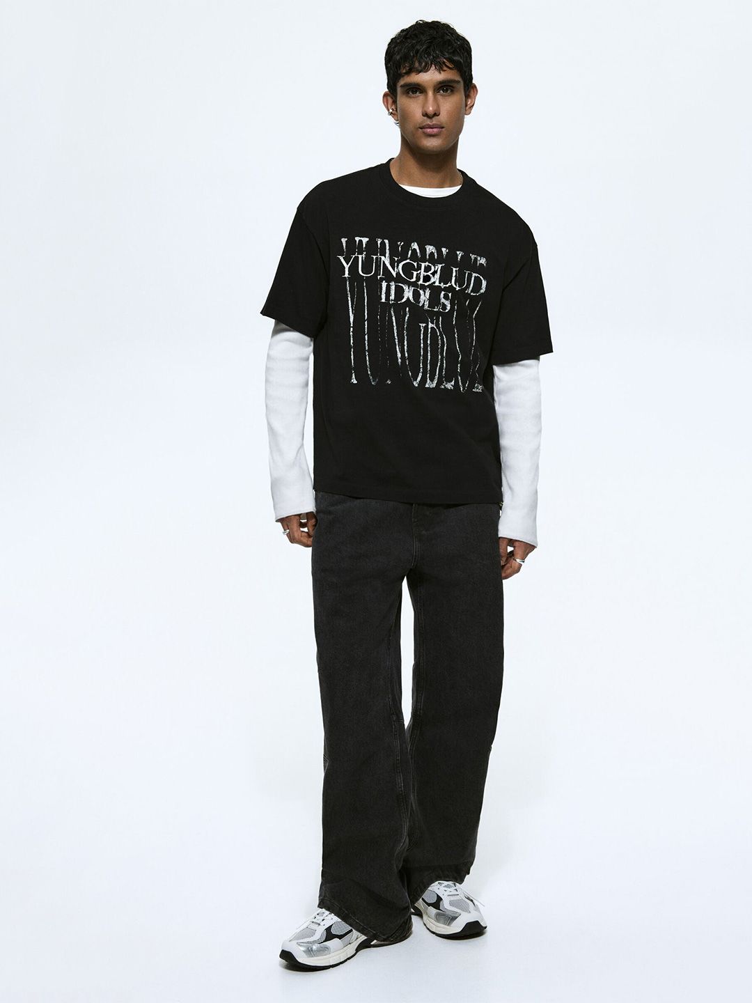 Buy H&M Lollapalooza Licensed Yungblud Cotton Black Oversized T
