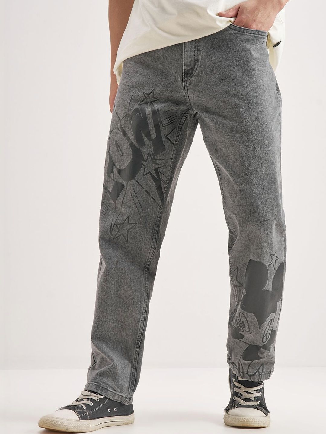 HIGHLANDER Men Straight Fit Mid-Rise Light Fade Jeans