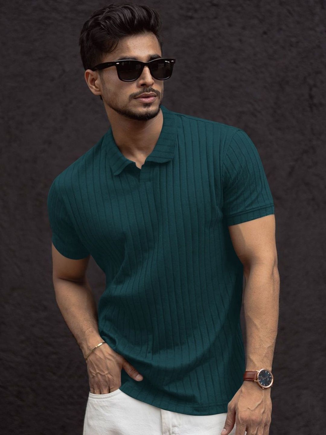 HAPPY KHAJANA Men Striped V-Neck T-shirt