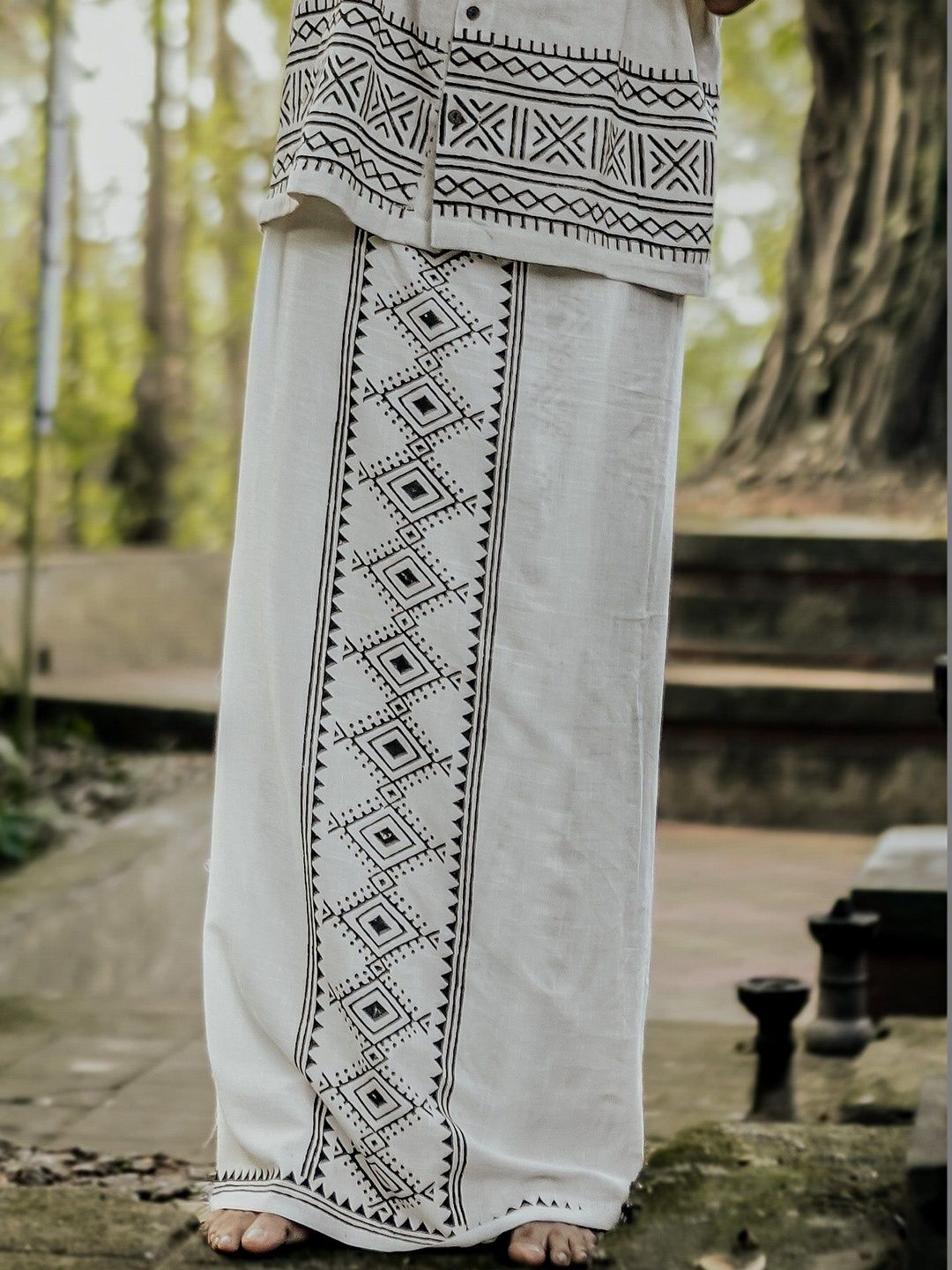 CRYSTAL HEAL Men Solid Cotton Dhoti